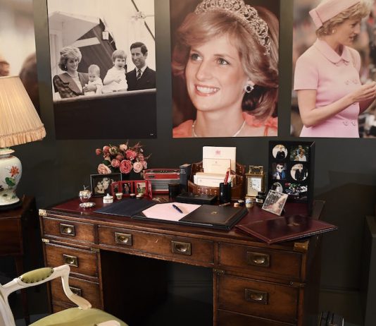 State Rooms Open at Buckingham Palace State Rooms Open at Buckingham Palace
