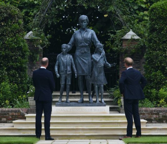 Prince William and Prince Harry Unveil Statue The Duke of Cambridge and Duke of Sussex look at a statue they commissioned of their mother Diana, Princess of Wales, in the Sunken Garden at Kensington Palace, London.