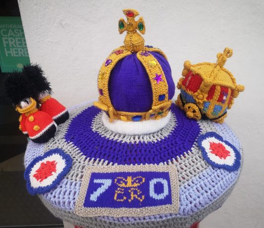 How are you celebrating Her Majesty’s Platinum Jubilee? Platinum Jubilee Postbox - Carisbrooke, Isle of Wight