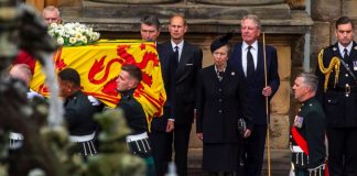 Plans for Public to Watch Her Majesty The Queen’s Funeral The Princess Royal, The Earl of Wessex, the Duke of York and Vice Admiral Sir Timothy Laurence, watch as the coffin of the Queen is brought into the Palace of Holyroodhouse