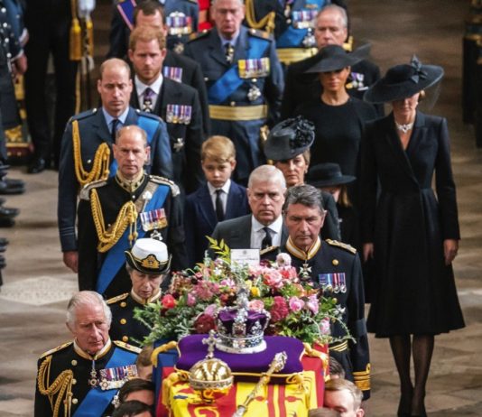 Reception to Thank Those Involved in the Funeral of Queen Elizabeth II and the Coronation King Charles III, the Queen Consort, the Princess Royal, Vice Admiral Sir Tim Laurence, the Duke of York, the Earl of Wessex, the Countess of Wessex, the Prince of Wales, the Princess of Wales, Prince George, Princess Charlotte, the Duke of Sussex, the Duchess of Sussex, Peter Phillips and the Earl of Snowdon follow behind the coffin of Queen Elizabeth II, draped in the Royal Standard with the Imperial State Crown and the Sovereign's orb and sceptre, as it is carried out of Westminster Abbey after her State Funeral. September 19, 2022.