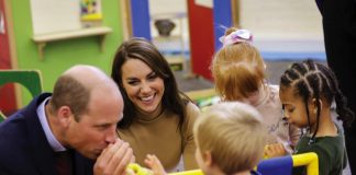 The Princess of Wales Visits Foxcubs Nursery The Prince and Princess of Wales play with modelling dough as they meet children in the nursery of the Rainbow Centre, an organisation that offers an open door to the community of Scarborough, North Yorkshire, and help and support to anyone in need, as part of their visit to the area to launch funding to support young people's mental health. November 3, 2022.