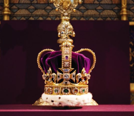 Roles to be performed at the Coronation Service at Westminster Abbey St Edward's Crown