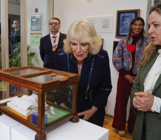 The Queen to Visit Bath and Wiltshire Queen Camilla visits Kindred Studios' pop-up hub in Shepherds Bush, west London, an art studio and creative space encouraging arts, crafts and community cohesion. February 14, 2024.
